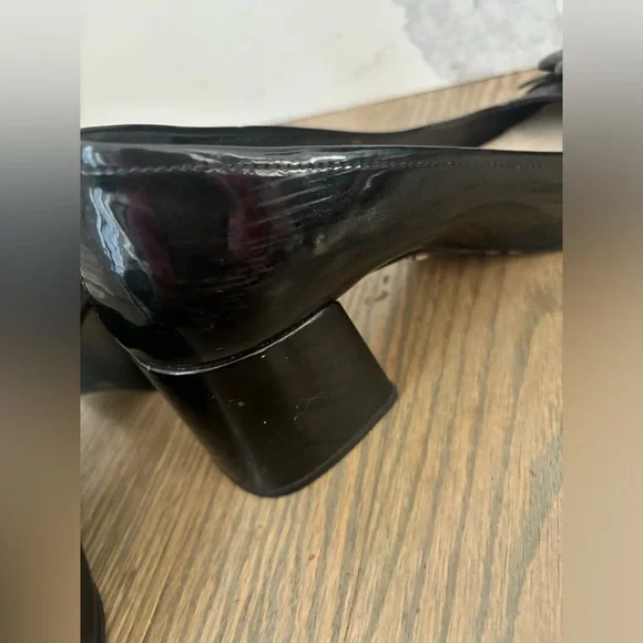 Prada black patent leather flower mod block heels size 36 women’s 6 - Picture 3 of 11